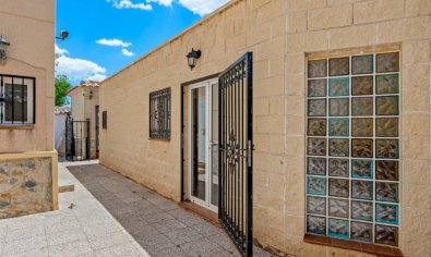 Resale - Finca -
Catral