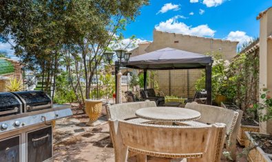 Resale - Finca -
Catral