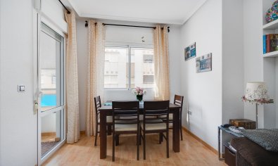Bestaande bouw - Apartamento -
Torrevieja - Playa del Acequión
