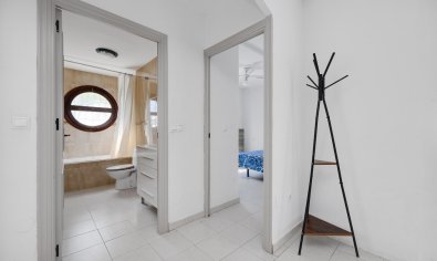 Reventa - Bungalow -
Torrevieja - playa de los naufragos