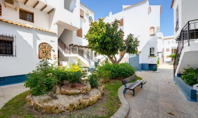 Reventa - Bungalow -
Torrevieja - playa de los naufragos