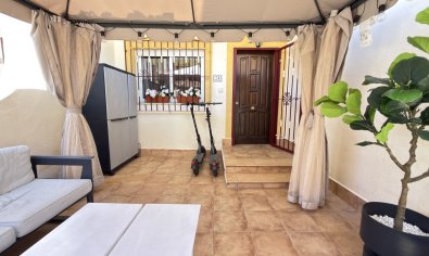 Reventa - Adosado -
Orihuela Costa - La Zenia