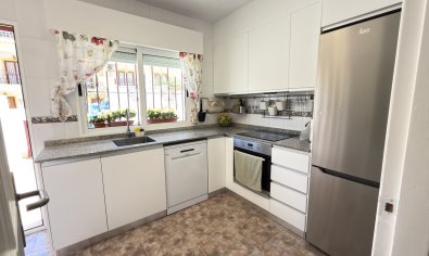 Reventa - Adosado -
Orihuela Costa - La Zenia