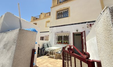 Reventa - Adosado -
Orihuela Costa - La Zenia