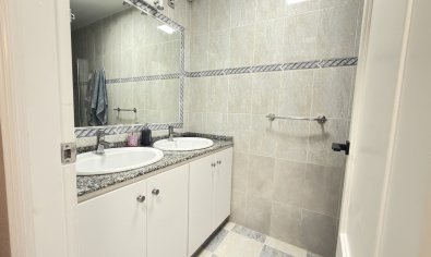 Reventa - Adosado -
Orihuela Costa - La Zenia
