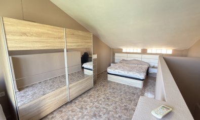 Reventa - Adosado -
Orihuela Costa - La Zenia