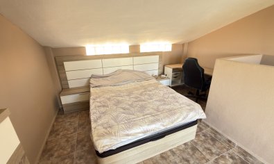 Reventa - Adosado -
Orihuela Costa - La Zenia