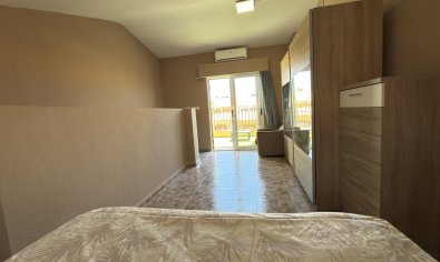 Reventa - Adosado -
Orihuela Costa - La Zenia