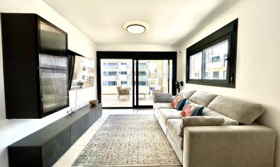 Resale - Apartment -
Orihuela Costa - Los Dolses