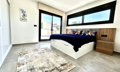 Reventa - Villa -
Villamartín - Villamartin