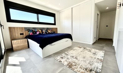 Reventa - Villa -
Villamartín - Villamartin