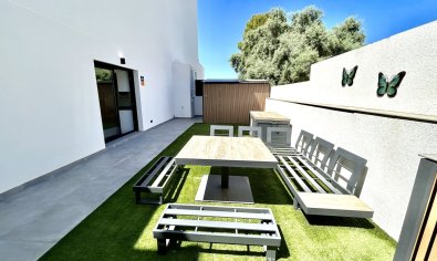 Reventa - Villa -
Villamartín - Villamartin