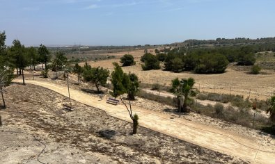 Reventa - Villa -
San Miguel de Salinas - San Miguel Salinas