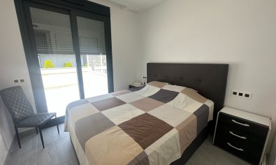 Reventa - Villa -
San Miguel de Salinas - San Miguel Salinas