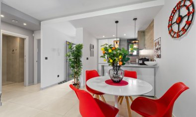 Modern gelijkvloers appartement in Punta Prima, Torrevieja