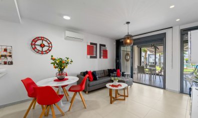 Modern gelijkvloers appartement in Punta Prima, Torrevieja