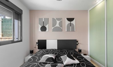 Modern gelijkvloers appartement in Punta Prima, Torrevieja