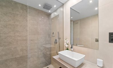 Modern gelijkvloers appartement in Punta Prima, Torrevieja