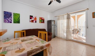 Reventa - Bungalow -
Torrevieja - playa de los naufragos