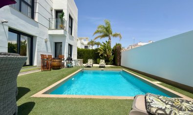 Reventa - Villa -
Ciudad Quesada