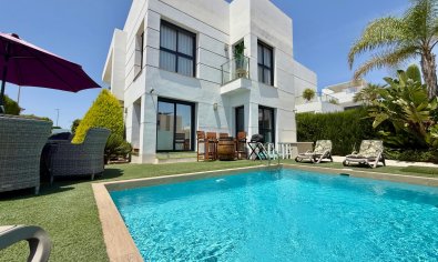Reventa - Villa -
Ciudad Quesada