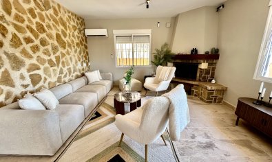 Bestaande bouw - Villa -
Orihuela Costa - La Zenia