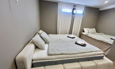 Bestaande bouw - Villa -
Orihuela Costa - La Zenia