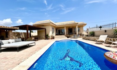 Bestaande bouw - Villa -
Orihuela Costa - La Zenia