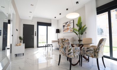 Bungalow met 3 slaapkamers en tuin in Pilar de la Horadada