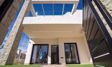Bungalow met 3 slaapkamers en tuin in Pilar de la Horadada