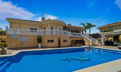 Vrijstaande villa in Benimar Rojales met privézwembad