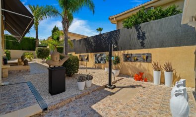 Vrijstaande villa in Benimar Rojales met privézwembad