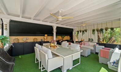 Vrijstaande villa in Benimar Rojales met privézwembad