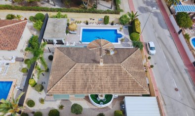 Vrijstaande villa in Benimar Rojales met privézwembad