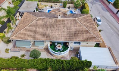 Vrijstaande villa in Benimar Rojales met privézwembad