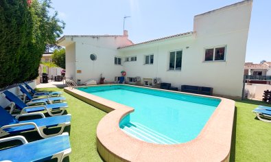 Reventa - Villa -
Dehesa De Campoamor
