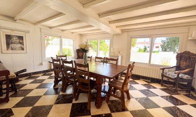 Reventa - Villa -
Dehesa De Campoamor