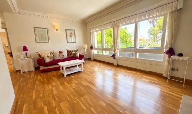 Reventa - Villa -
Dehesa De Campoamor