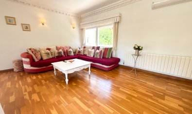 Reventa - Villa -
Dehesa De Campoamor