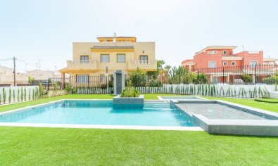 Obra nueva - Bungalow -
Torrevieja - Los Balcones