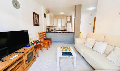 Complejo de apartamentos en San Miguel de Salinas con licencia de alquiler