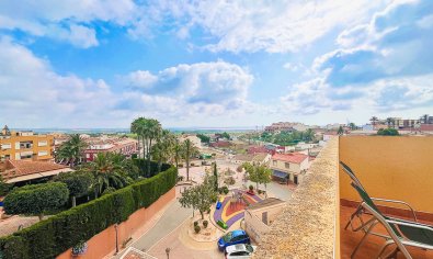 Complejo de apartamentos en San Miguel de Salinas con licencia de alquiler