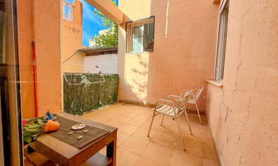 Complejo de apartamentos en San Miguel de Salinas con licencia de alquiler