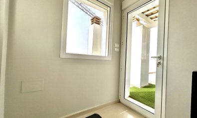 Villa moderna de lujo con vistas al campo de golf y a las montañas en Ciudad Quesada