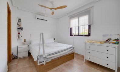 Resale - Chalet -
San Fulgencio - La Marina