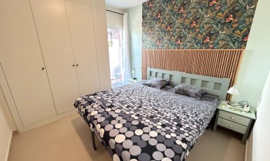 Amplio piso de 3 dormitorios en Orihuela con piscina