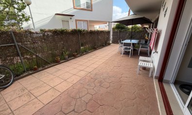 Amplio piso de 3 dormitorios en Orihuela con piscina