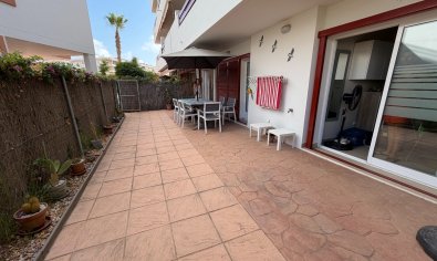 Amplio piso de 3 dormitorios en Orihuela con piscina