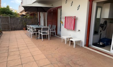 Amplio piso de 3 dormitorios en Orihuela con piscina