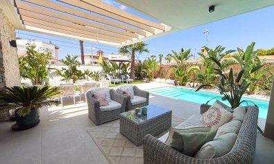 Reventa - Villa -
Cabo Roig
